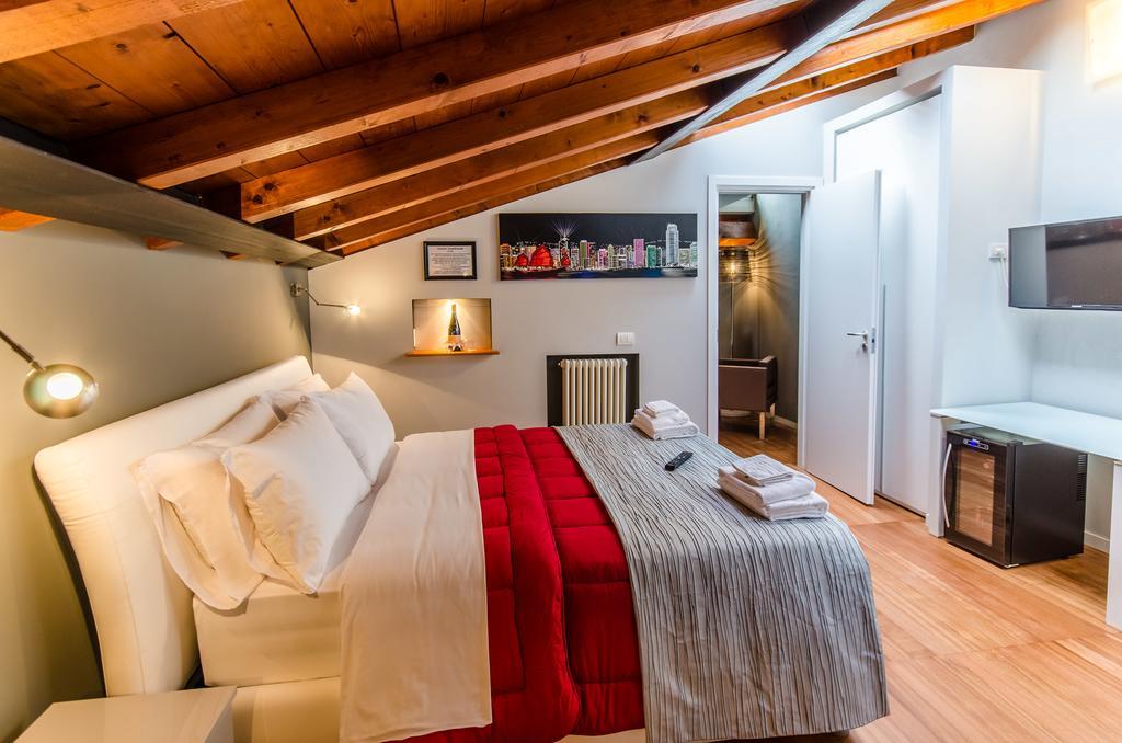 Duomo Guesthouse Plasencia Habitación foto